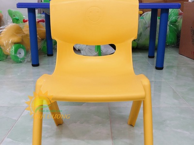 Ghế nhựa đúc mầm non nhập khẩu chất lượng cao 4