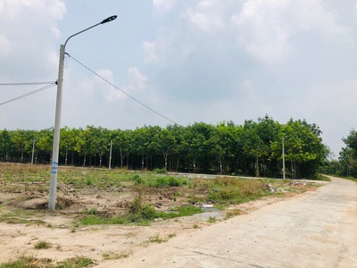 Bán sào đất 1.000 m2,thổ cư sẳn liền kề,giá 195 triệu, dân cư hiện hữu sầm uất 0