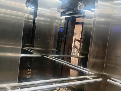 Văn phòng, kho Xuân Đỉnh 140m2 thang máy giá 13tr/th 10