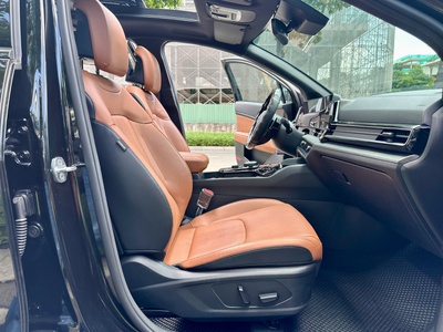 Bán xe Kia Sportage 2.0D Signature 2023, số tự động, màu đen. 12