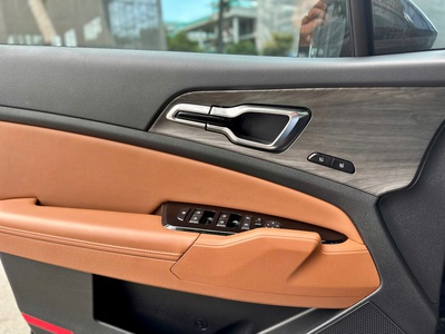 Bán xe Kia Sportage 2.0D Signature 2023, số tự động, màu đen. 19