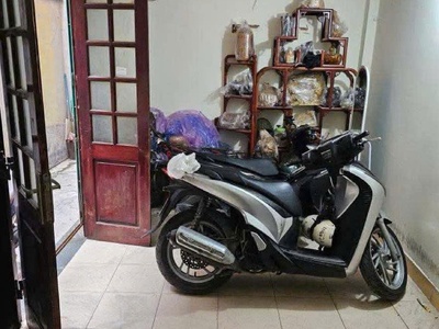 BÁN NHÀ 2.6 TỶ Phương Mai Khu VIP Đống Đa Ngay Sau Viện BẠCH MAI, Ô TÔ Gần Cửa 4 TẦNG 18.4M2 4