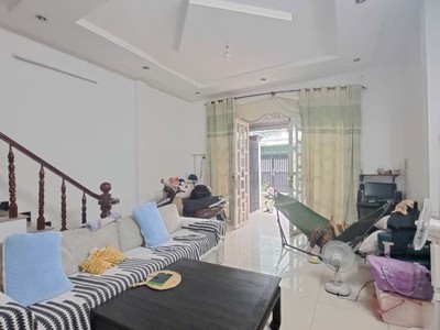 Bán nhà trệt lầu dĩ an,đường 2 xe hơi,gần svđ dĩ an,giá đầu tư 0