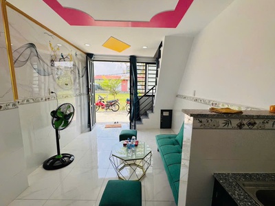 Nhà hoàn thiện dọn vào ở ngay- giá chỉ : 695 triệu/ căn-tại long an 0