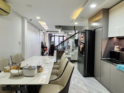 Ty   tt quận 5,7 pn cao cấp,nhà mới 5 lầu,68m,hxh gần mặt tiền an bình, vào ở ngay. 4