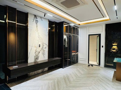 Hơn 17tỷ -siêu hott.t  mặt tiền mới sang đẹp đoạn sung túc ba tháng hai 4tầng 81m2 2