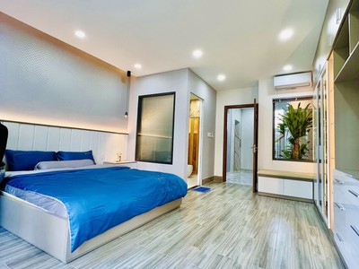 Siêu phẩm 5 lầu mới có t.máy ngang 5m 60m2 vài bước đi siêu thị emart phan huy ích 9.8 tỷ. 2