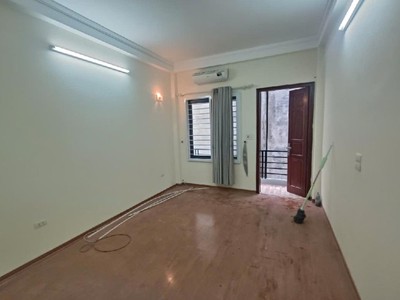Bán nhà ngọc hồi, hoàng mai, ô tô vf3 đỗ cửa, 30m ra phố, sd 46m2, 8.8tỷ ctl 2