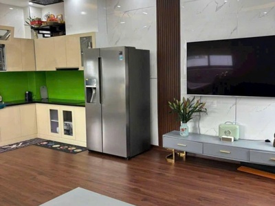 - biển mỹ khê, bán đất tặng nhà 5 tầng, đường lâm hoành, hiện đang có 18 phòng cho thuê thu nhập 3