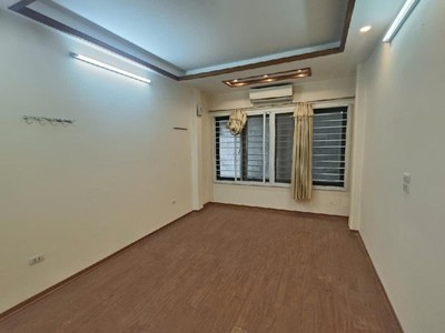 Bán nhà ngọc hồi, hoàng mai, ô tô vf3 đỗ cửa, 30m ra phố, sd 46m2, 8.8tỷ ctl 3