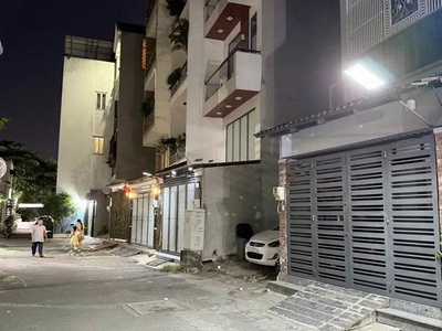 Bán nhà gò vấp hẻm 8m 5 tầng 4,5 18 dương quảng hàm f5 8,xtỷ 0