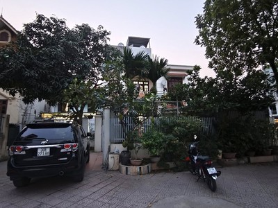 Ngọc thụy 33 tỷ 170m biệt thự view hồ,vỉa hè ô tô,long biên hà nội 2