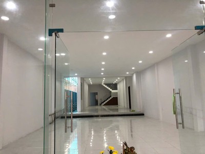 Bán nhà mặt tiền lê quang định - giao phạm văn đồng, 8.5x43m, 4 tấm, thuê 70tr, 56.9 tỷ 2