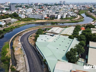 Siêu phẩm 5 lầu mới có t.máy ngang 5m 60m2 vài bước đi siêu thị emart phan huy ích 9.8 tỷ. 4