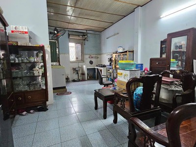 Quận 7   siếu hót với 2 tỷ xíu có 100m2 nhà đất full cư, ngay 10m mặt tiền đường huỳnh tấn phát 3