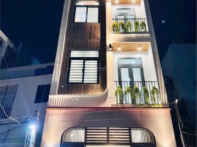 Bán nhà đường sư vạn hạnh, q.10, 80m , 3 tầng, 4pn, 9,x tỷ 0