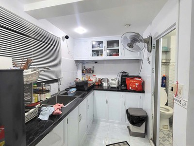 Bán nhà mới 3 tầng full nội thất, hẻm 4.5m, gần kha vạn cân - giá chỉ 2.6 tỷ  linh đông  shr 4