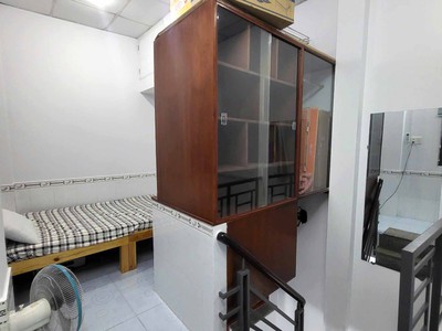 Bán nhà mới 3 tầng full nội thất, hẻm 4.5m, gần kha vạn cân - giá chỉ 2.6 tỷ  linh đông  shr 2