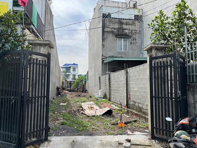 Bán đất mặt tiền thạnh lộc 29 giảm 200 tr   tặng giấy phép xây dựng 3