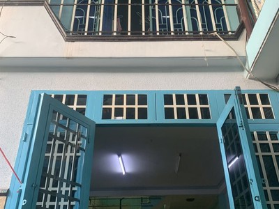 Nhà mới 3tầng cách mặt tiền 15m hẻm thẳng xe hơi sổ vuông 83m2 gía 6,5 tỷ thương lượng 0