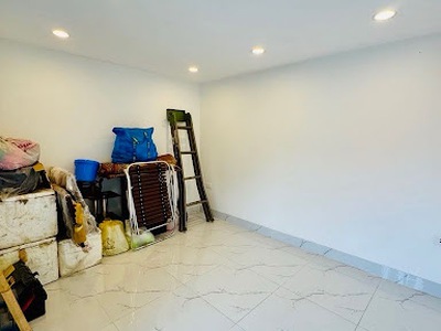 Nhỉnh 5 tỷ có ngay nhà đẹp lung linh - 5 tầng trung tâm hai bà trưng - sát phố ô tô gần - ba gác đỗ 2
