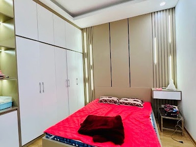 Nhỉnh 5 tỷ có ngay nhà đẹp lung linh - 5 tầng trung tâm hai bà trưng - sát phố ô tô gần - ba gác đỗ 1