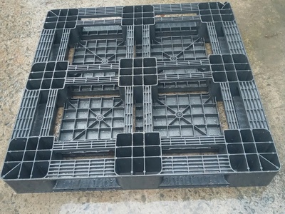 Xả kho pallet nhựa giá cực hấp dẫn- số lượng có hạn 8