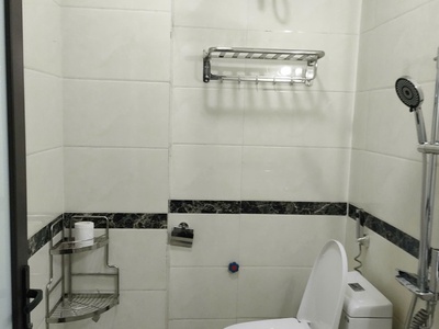 Bán gấp giá rẻ thang máy đê trần khát chân 34m, 6 tầng, mặt tiền 3.4m, 9 tỷ hai bà trưng. 3