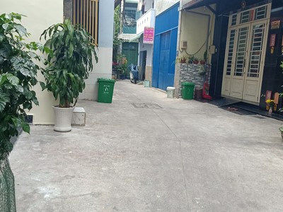 Bán nhà hxh thông gần thạch lam tp 4mx17m 1 lầu giá chỉ 5tỷ9999 0
