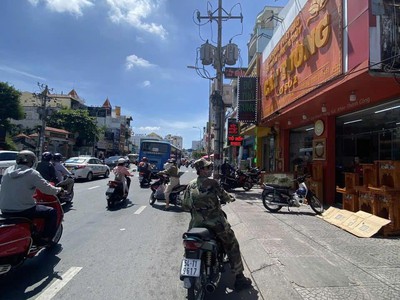  nhà mặt tiền kinh doanh 51m2 2tầng ngang 4m shr hoàn công đủ giá 9tỷ lh 0949351891 mr toan 2