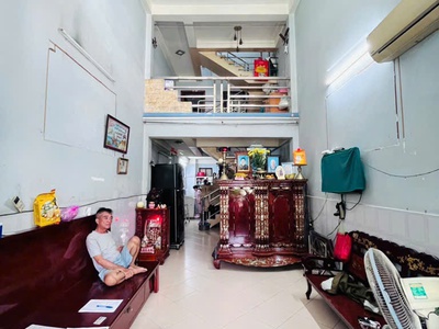 Bán nhà 3 tầng mặt tiền đường hồ thành biên gần đường phạm hùng p5q8 chỉ nhỉn 7 tỉ 2