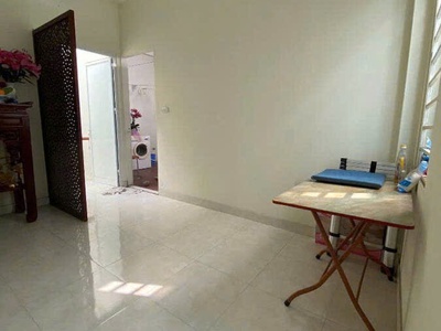 Bán nhà khu vực nguyễn văn cừ - long biên - nhà thoáng sáng - cách ô tô đỗ 10m,nhà dân xây đẹp 2