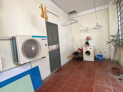 Bán nhà khu vực nguyễn văn cừ - long biên - nhà thoáng sáng - cách ô tô đỗ 10m,nhà dân xây đẹp 1