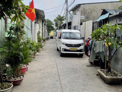 Gấp bán nhà gần chợ bình thành hẻm 6m thông xe hơi vào nhà 87m2- 3tỷ 6 1