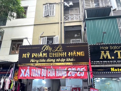Giá tốt - cho thuê cửa hàng  vị trí vàng  cho kinh doanh   nhà 4 tầng ngay trung tâm định công 1