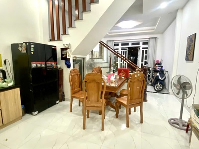 Nhà 3 tầng gần lê văn thịnh   sổ riêng   ô tô tới cửa chỉ nhỉnh 7 tỷ 2