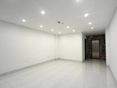 Cho thuê tầng 3 nhà số 155 pháo đài láng, đống đa, hà nội 1
