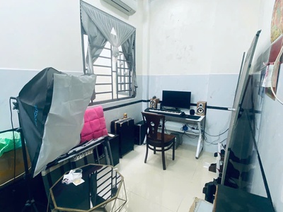 Siêu phẩm liên khu 4-5 gần chợ bình thành hẻm 7m thông 68m2,4tầng nhỉnh 5 tỷ 4