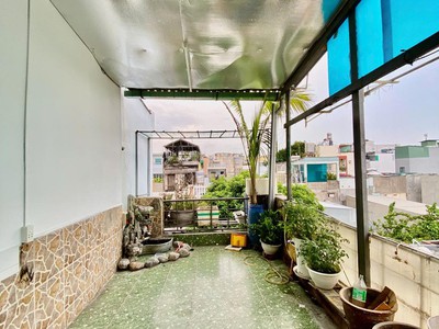 Bán nhà mới  4.5 tỷ, hxh, 2 tầng, sát mặt tiền, hoàn công đủ, ngay phú thọ hòa,tân phú 0