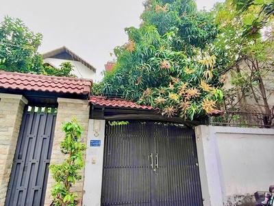 Biệt thự Kiều Đàm, 793/33/6 Quận 7   225m2, ngang 9 x 25m chủ gấp bán, giá rẻ 0