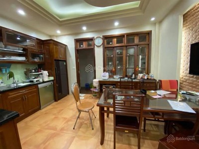 Chính Chủ cần bán nhà phân lô phố Trung Kính,Hạ Yên Quyết dt 67 m2 x 5 t đường 6 m 23 tỷ 4