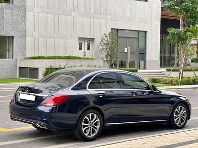 Bán xe Mercedes C200 2018, số tự động, màu xanh. 3