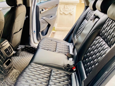 Bán xe Kia Seltos 2024 1.6 Luxury, màu trắng. 15