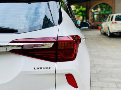 Bán xe Kia Seltos 2024 1.6 Luxury, màu trắng. 6