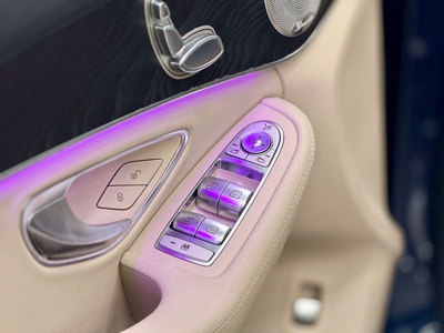Bán xe Mercedes C200 2018, số tự động, màu xanh. 7