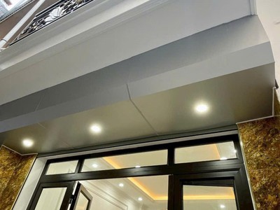 Nhà xây mới phố Pháo Đài Láng - 6 tầng - thang máy - thiết kế hiện đại 1
