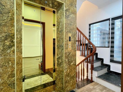 Nhà xây mới phố Pháo Đài Láng - 6 tầng - thang máy - thiết kế hiện đại 4
