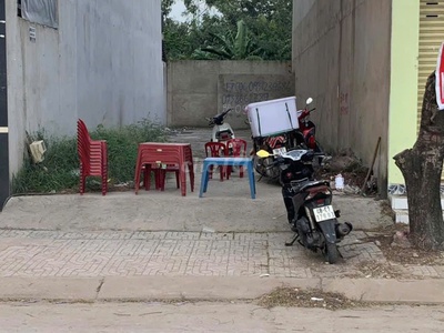 Bán Đất Chính Chủ 70m2 MT Đ. Thế Lữ - Bình Chánh, 1TỶ 2, Sổ Hồng Riêng, Công Chứng Sang Tên Ngay 0