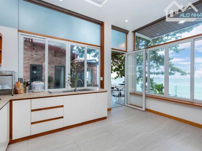 Bán biệt thự biển Trần Phú thích hợp nghĩ dưỡng trực diện biển DT 366M2 1