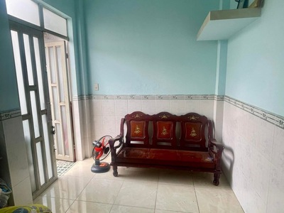 Bán nhà hxh gần lê văn quới, giáp tân phú, 32m2 - 4x8 - 3 tầng, chỉ hơn 3 tỷ 3